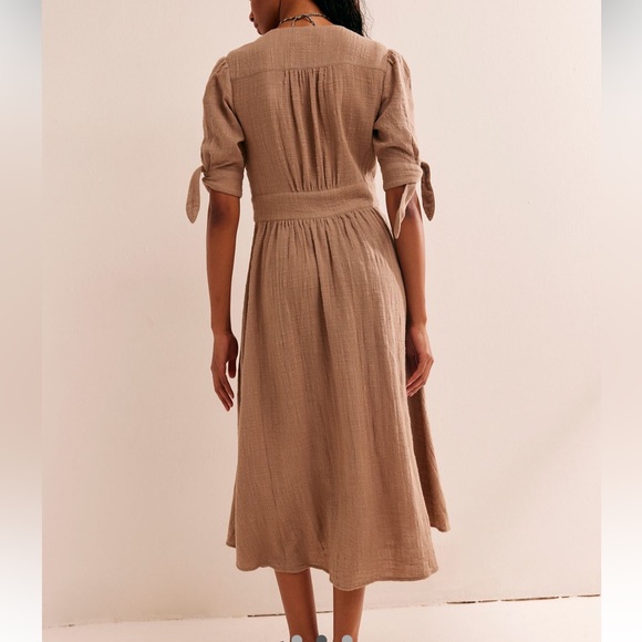 Cotton midi dress. Size XS. Used, in good condition. Have a little wear to it. - Picture 2 of 3